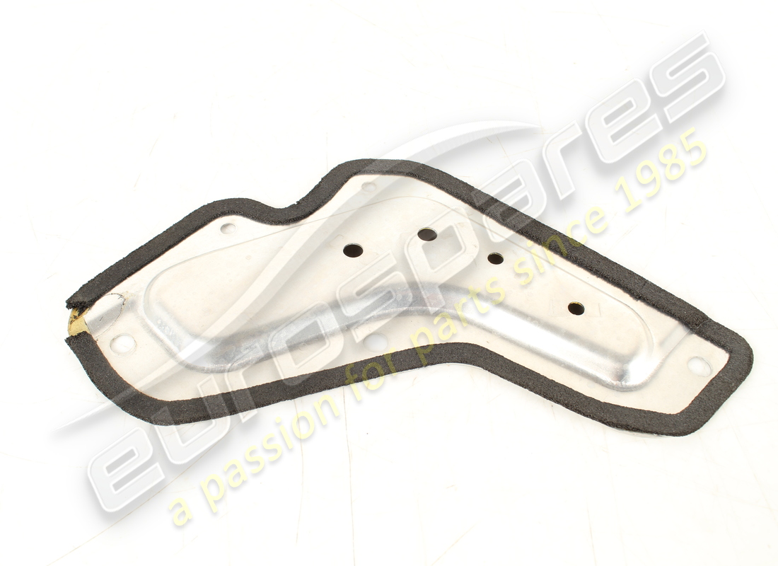 COUVERCLE DE SOUS-STRUCTURE DE PORTE GAUCHE D'OCCASION Ferrari P. RÉFÉRENCE 84418900 (1)