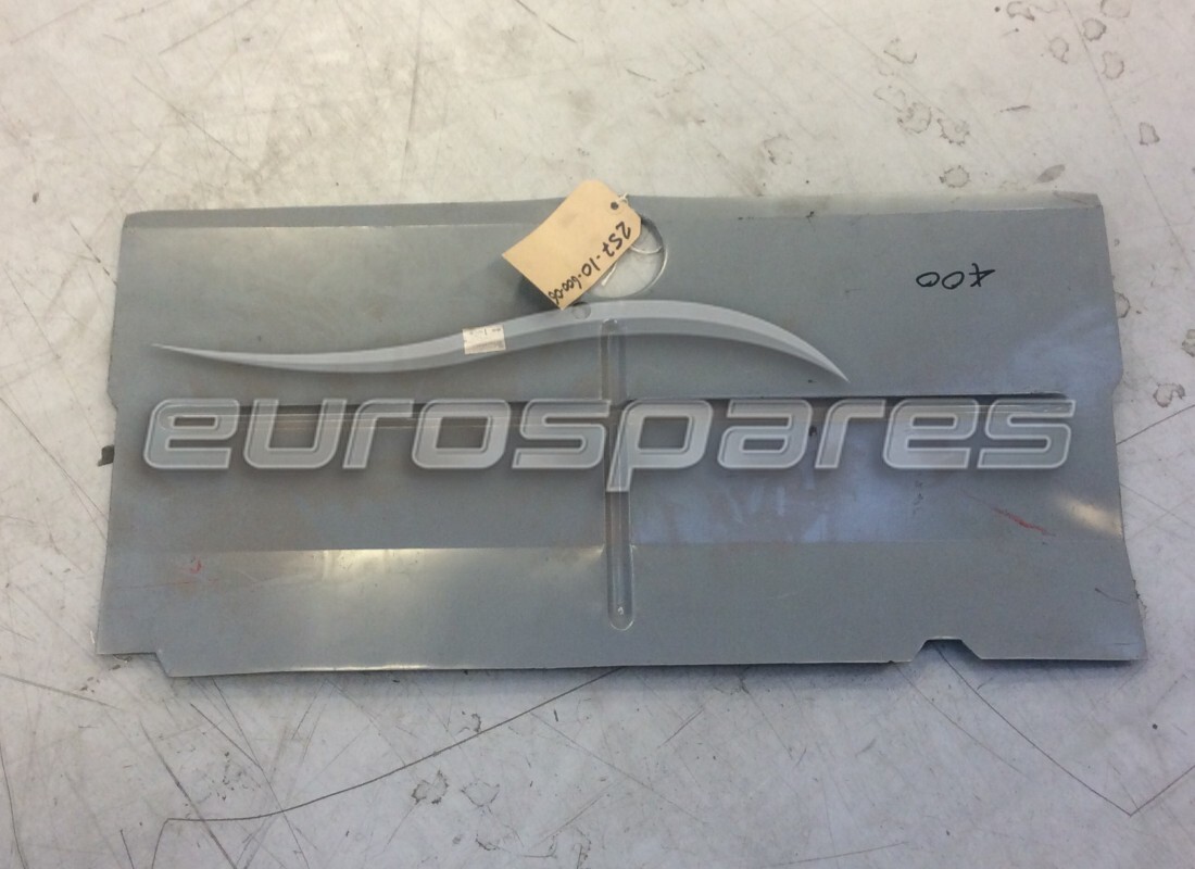 nouveau panneau de radiateur central ferrari. numéro de pièce 2571060006 (1)