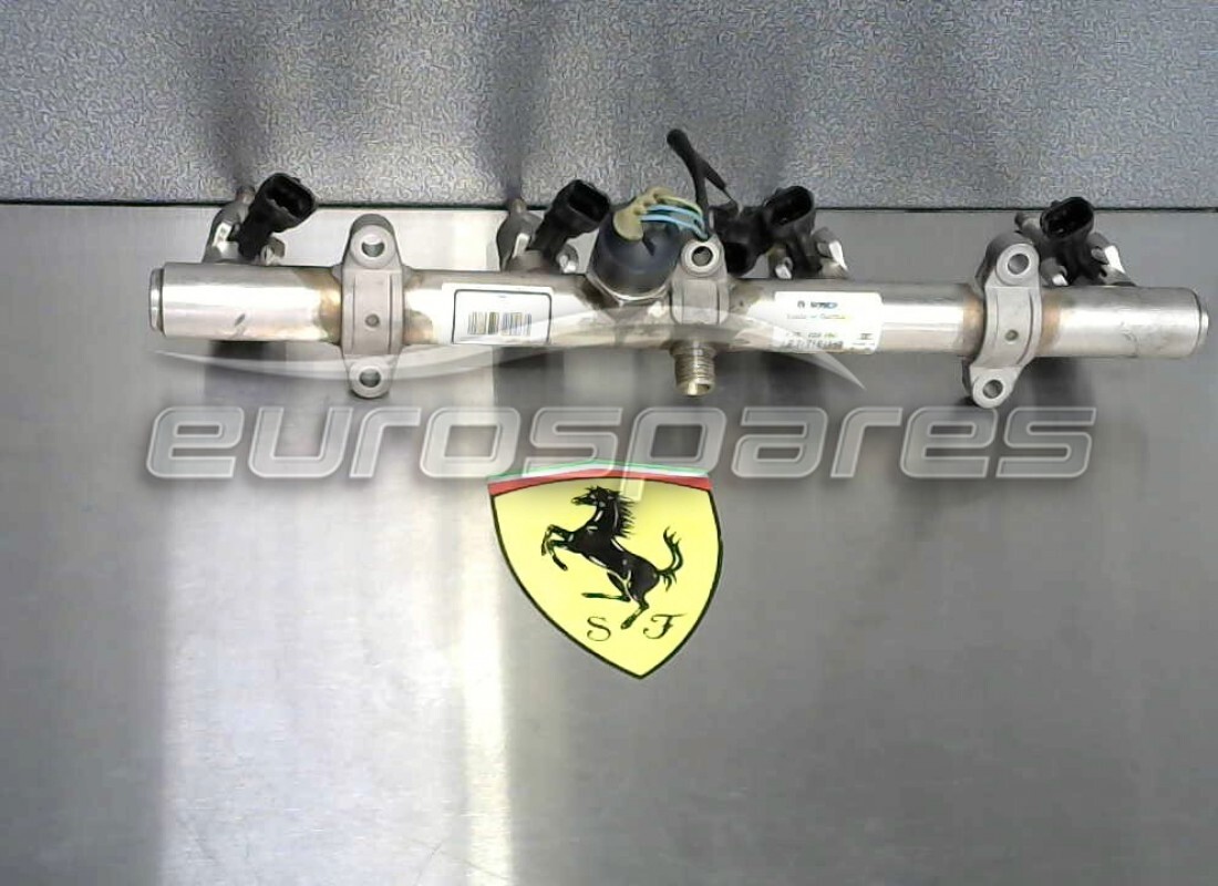 tuyau de carburant ferrari utilisé complet avec injecteur. numéro de pièce 250777 (1)