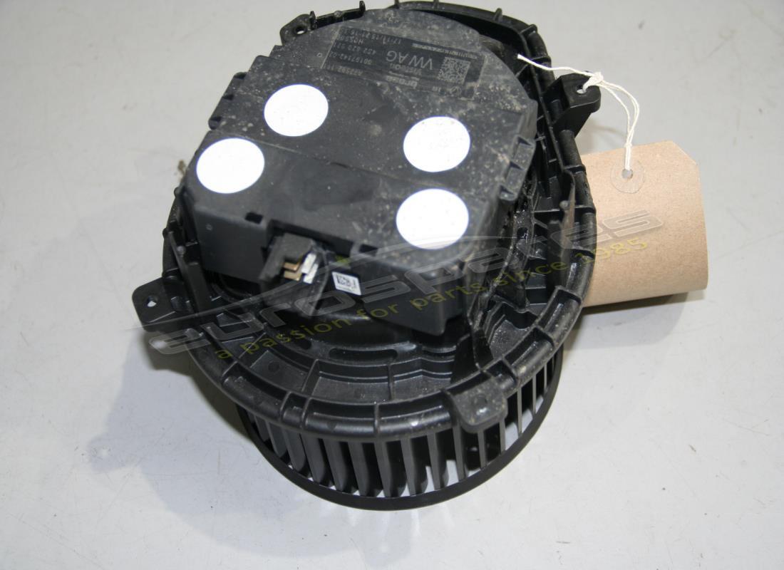 UTILISÉ Lamborghini VENTILATEUR. NUMÉRO DE PIÈCE 4S2820021 (1)