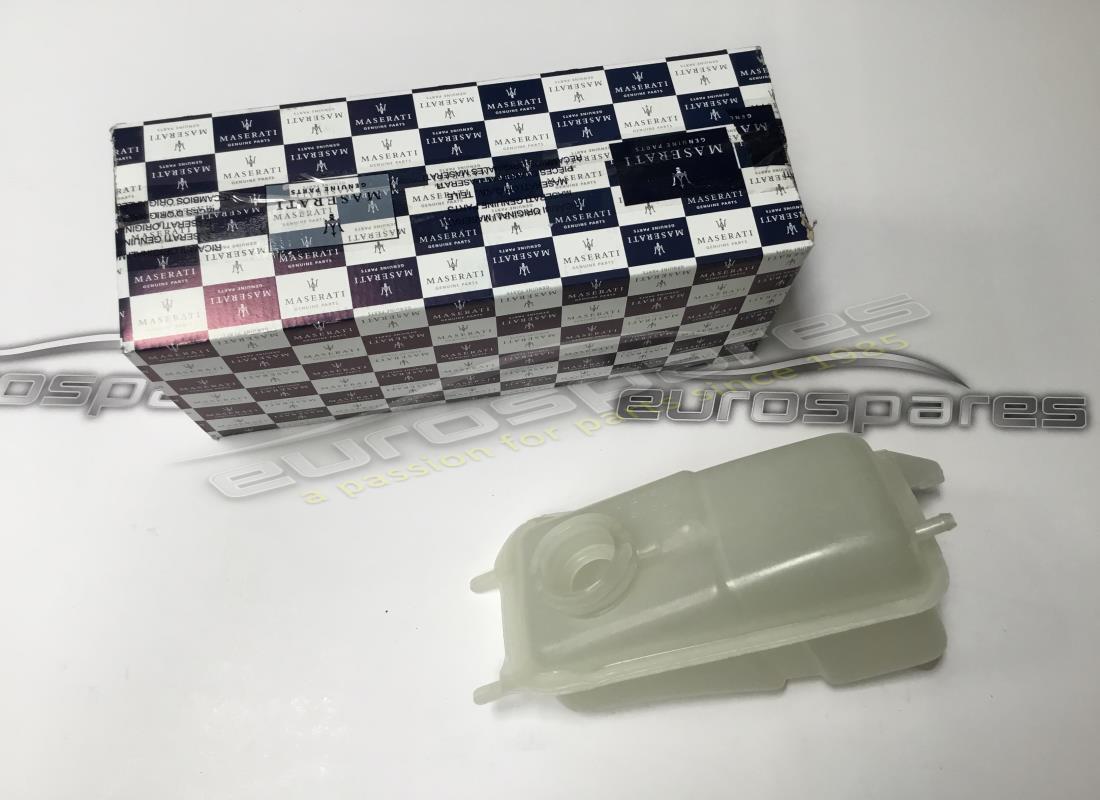 nouveau vase d'expansion maserati. numéro de pièce 554021102 (1)