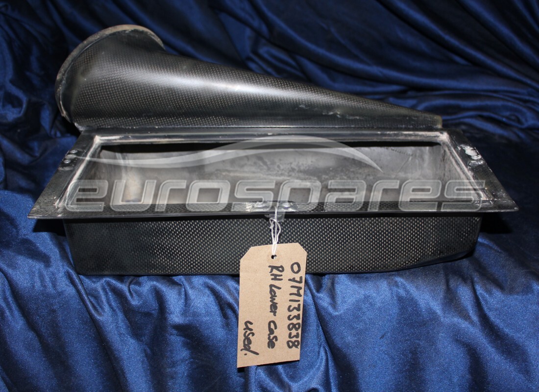 boîte de filtre à air lamborghini utilisée. numéro de pièce 07m133838 (1)