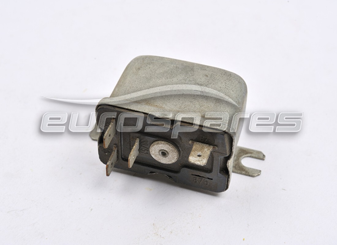 nouveau relais ferrari. numéro de pièce 50108901 (1)