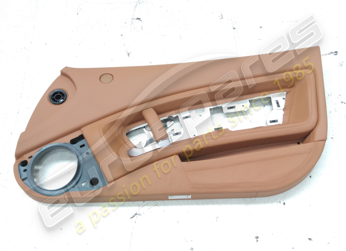 utilisé ferrari moulure complète de panneau de porte droite. numéro de pièce 82923905 (2)