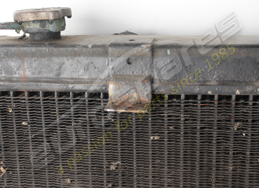radiateur à eau lamborghini utilisé. numéro de pièce 001710466 (7)