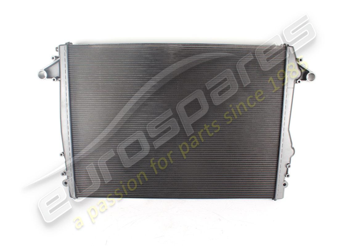 nouveau radiateur à eau maserati. numéro de pièce 220979 (2)