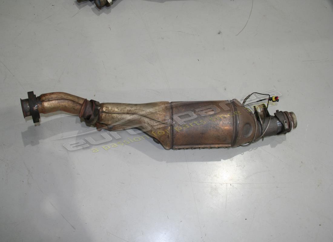 CONVERTISSEUR CATALYTIQUE Ferrari UTILISÉ. NUMÉRO DE PIÈCE 154355 (1)
