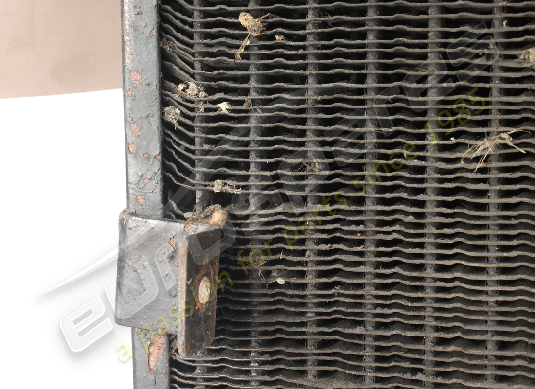 radiateur à eau lamborghini utilisé. numéro de pièce 001710466 (9)