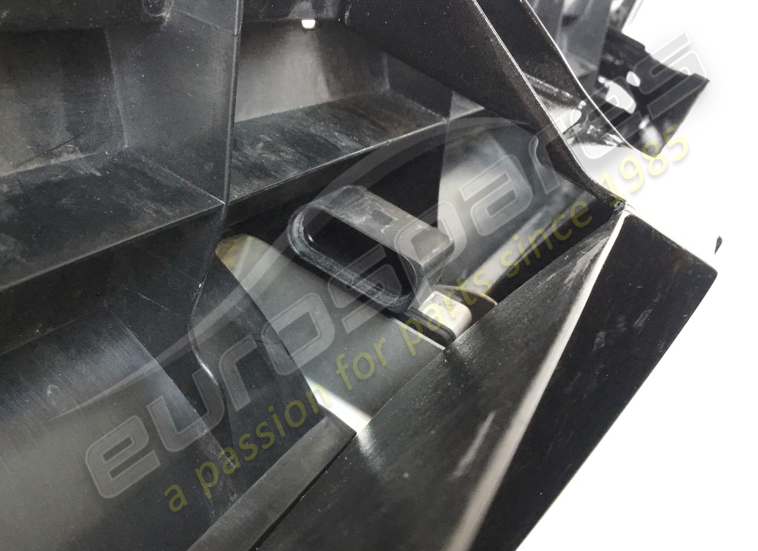 nouveau (autre) lamborghini spoiler avant. numéro de pièce 4t0807059g (2)