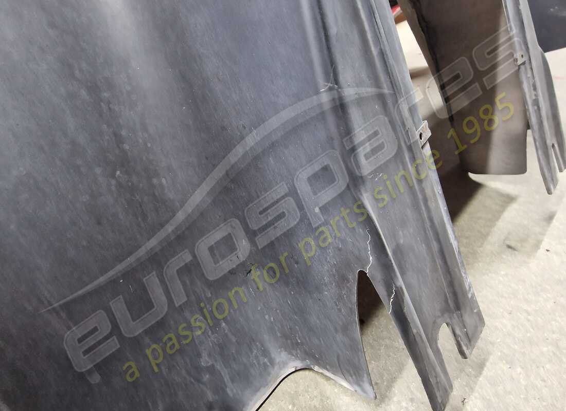pare-choc arrière ferrari endommagé. numéro de pièce 64852810 (3)