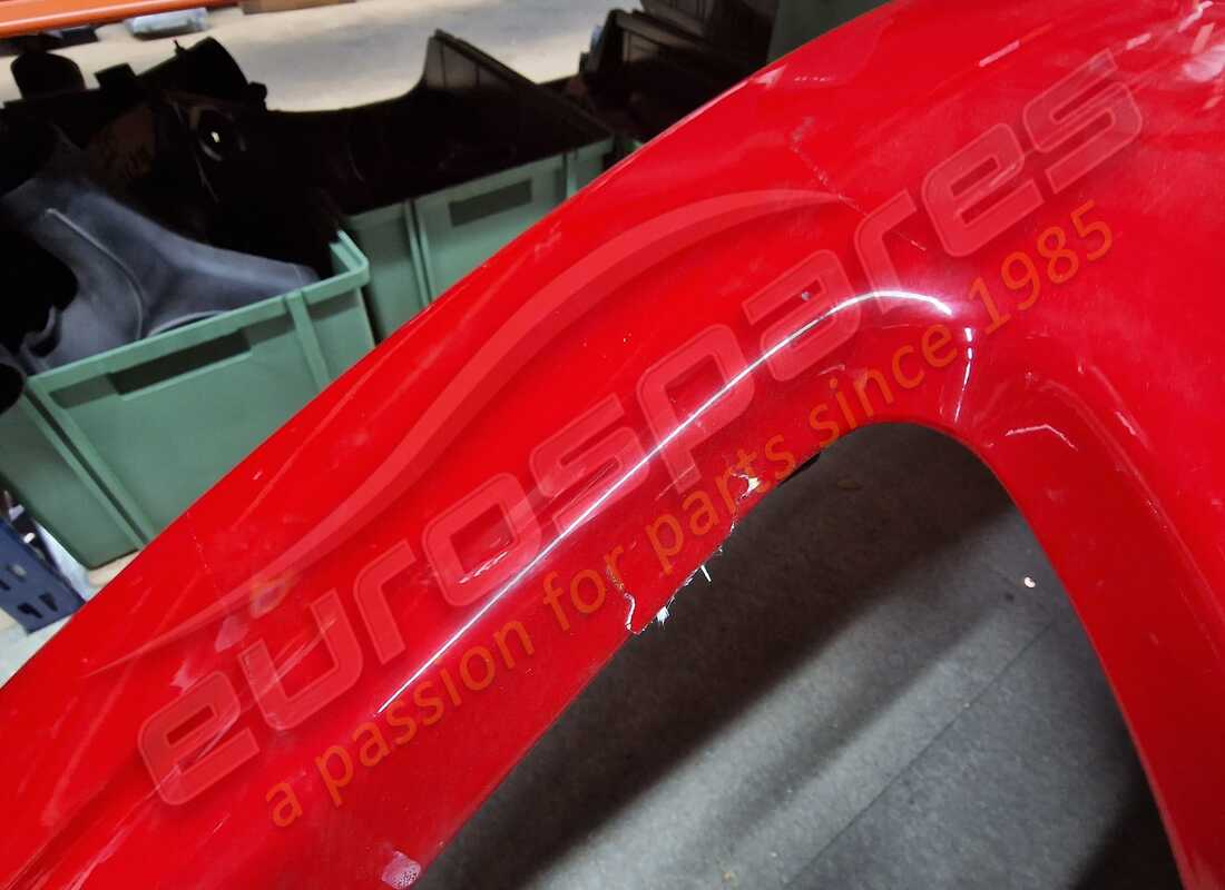 pare-choc arrière ferrari endommagé. numéro de pièce 64852810 (2)