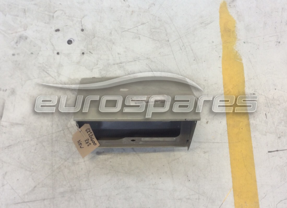 NOUVELLE UNITÉ DE LOGEMENT DE LUMIÈRE PRINCIPALE Ferrari DROITE. NUMÉRO DE PIÈCE 62520400 (1)