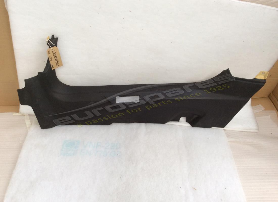 seuil lamborghini utilisé, couvercle copribrancardo dx. numéro de pièce 470854904c (1)