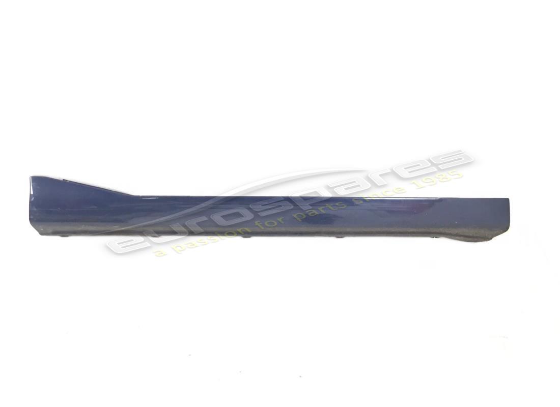PANNEAU DE COUVERTURE DE LÈTIER LATÉRAL DROIT D'OCCASION Maserati. NUMÉRO DE PIÈCE 378330240 (1)