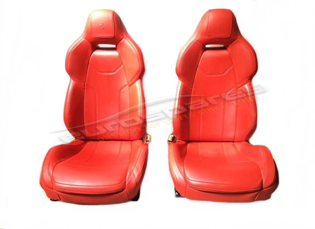 utilisé ferrari paire rouge standard des places. numéro de pièce 83385000 (1)