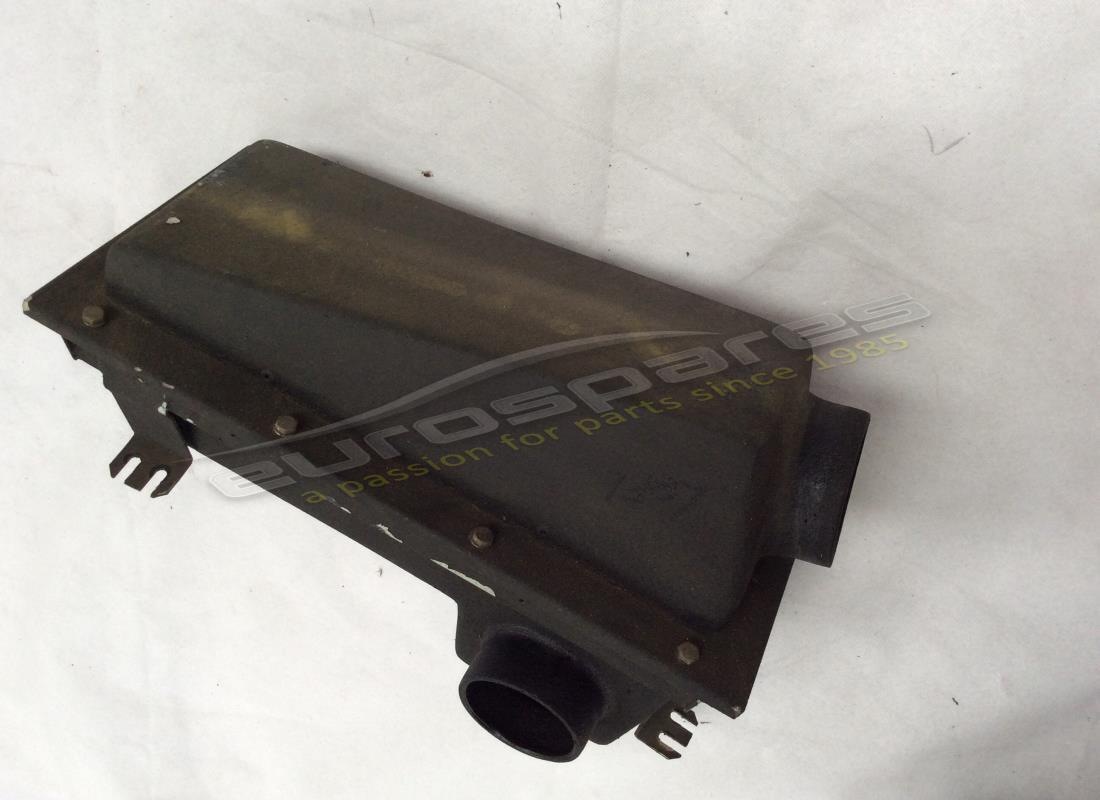 boîte de filtre lamborghini utilisée. numéro de pièce 001328529 (1)