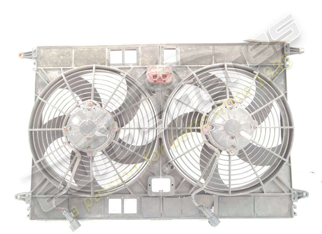 UTILISÉ Maserati HOTTE COMPLÈTE AVEC VENTILATEUR ÉLECTRIQUE . NUMÉRO DE PIÈCE 221254 (1)