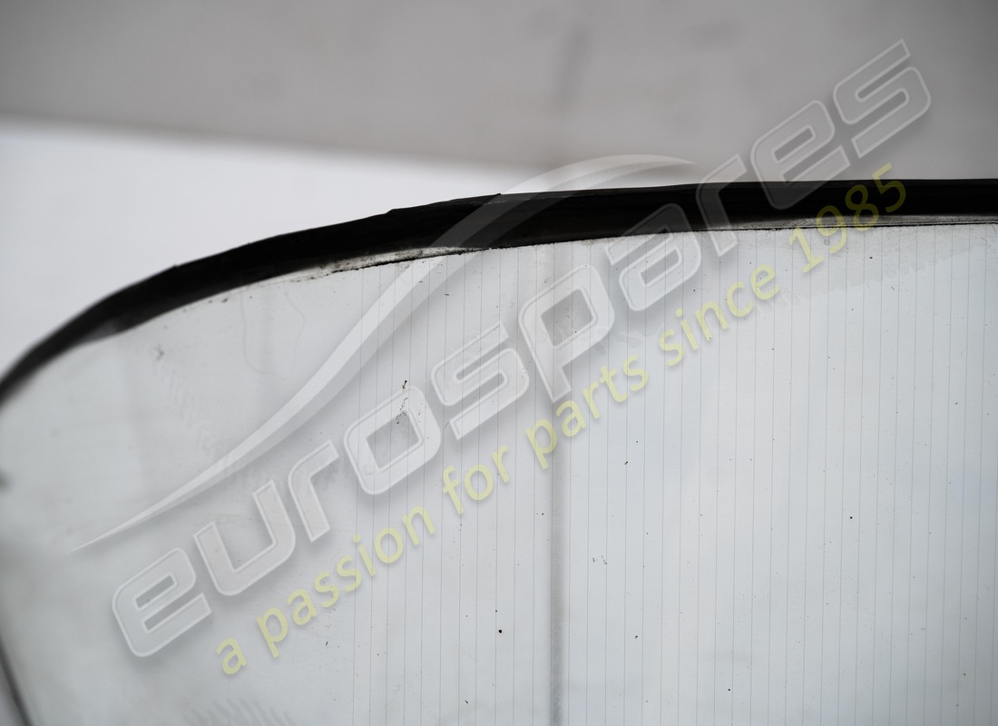utilisé ferrari fenêtre arrière. numéro de pièce 61896400 (6)