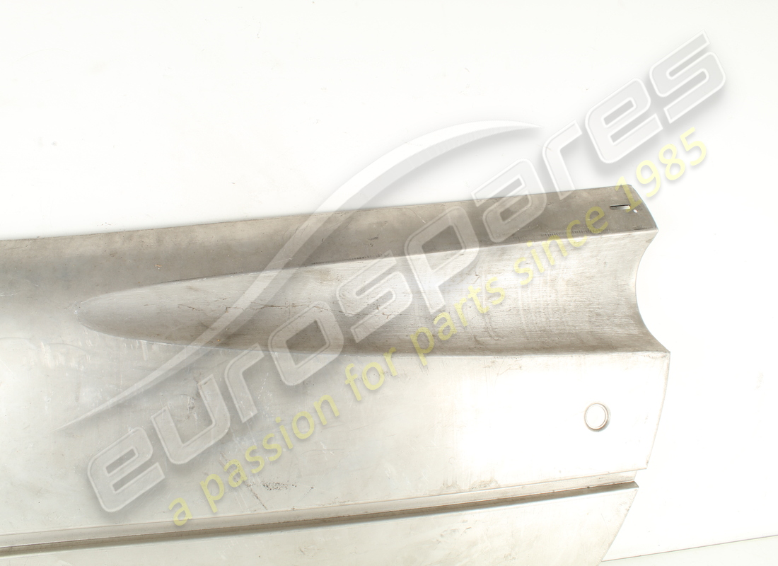 NOUVEAU PANNEAU DE PORTE GAUCHE FERRARI. RÉFÉRENCE 61775700 (2) nouveau panneau de porte gauche ferrari. référence 61775700 (2)