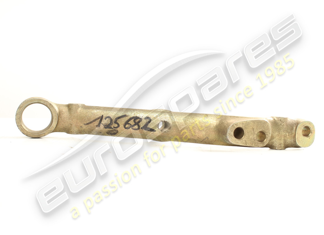 nouveau bras supérieur gauche ferrari. numéro de pièce 125682 (1)