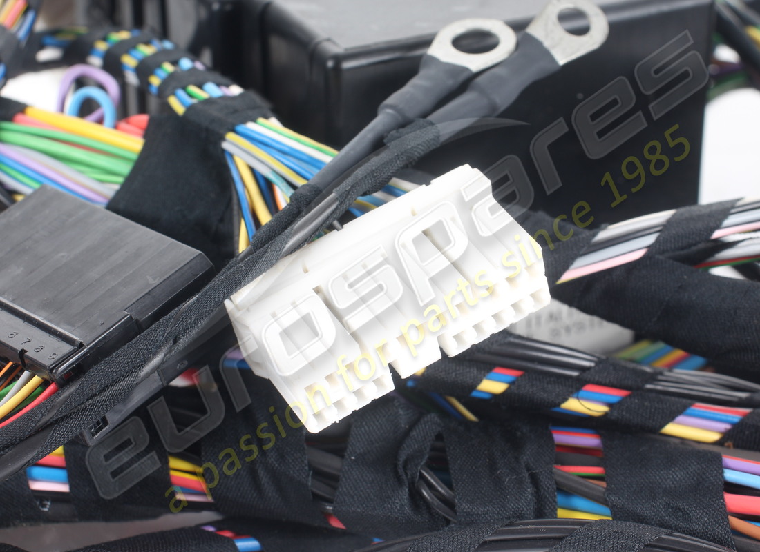 NOUVEAUX CÂBLES DE TUNNEL ARRIÈRE GAUCHE FERRARI. RÉFÉRENCE 177914 (3) nouveaux câbles de tunnel arrière gauche ferrari. référence 177914 (3)