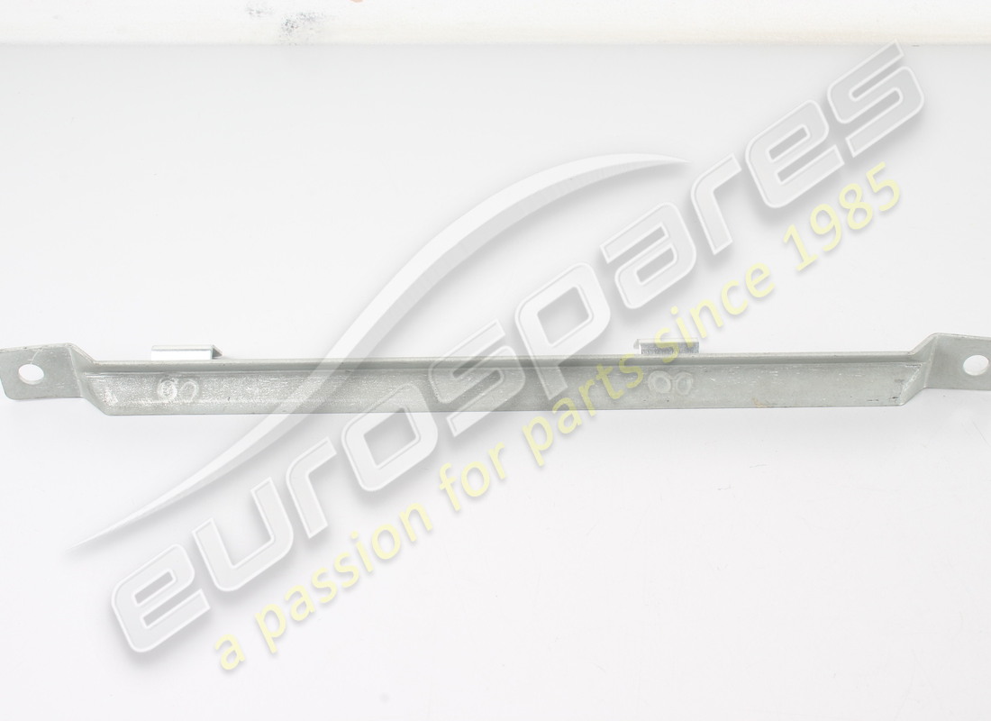 NOUVEAU SUPPORT FERRARI. NUMÉRO DE PIÈCE 217834 (1) nouveau support ferrari. numéro de pièce 217834 (1)