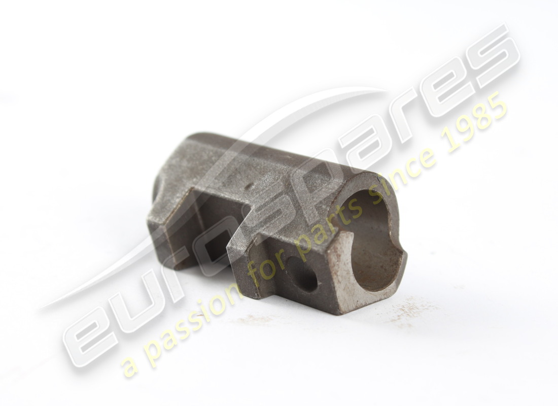 nouveaux ferrari petites fourchettes 3rd et 4th. numéro de pièce 100746 (1)
