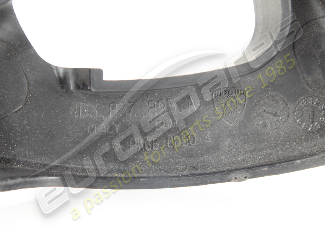 nouveau support lamborghini. numéro de pièce 403837895a (2)