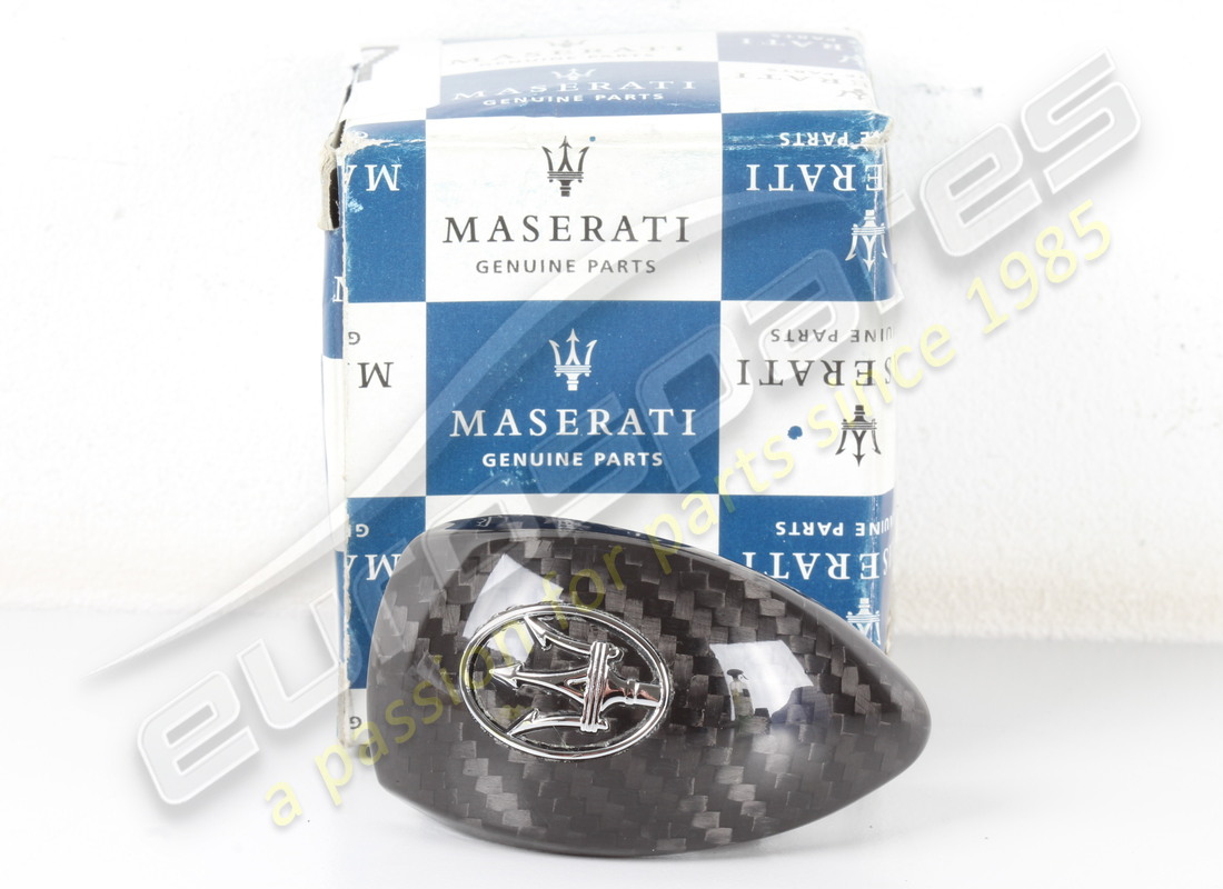 nouveau maserati insert de pommeau de levier de vitesses - carbone. numéro de pièce 82413677 (8)
