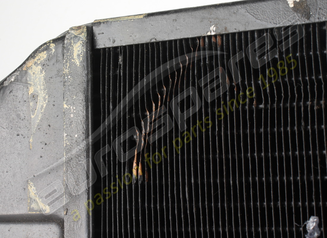 nouveau ferrari radiateur à eau 512 bb lm original. numéro de pièce 109654 (3)