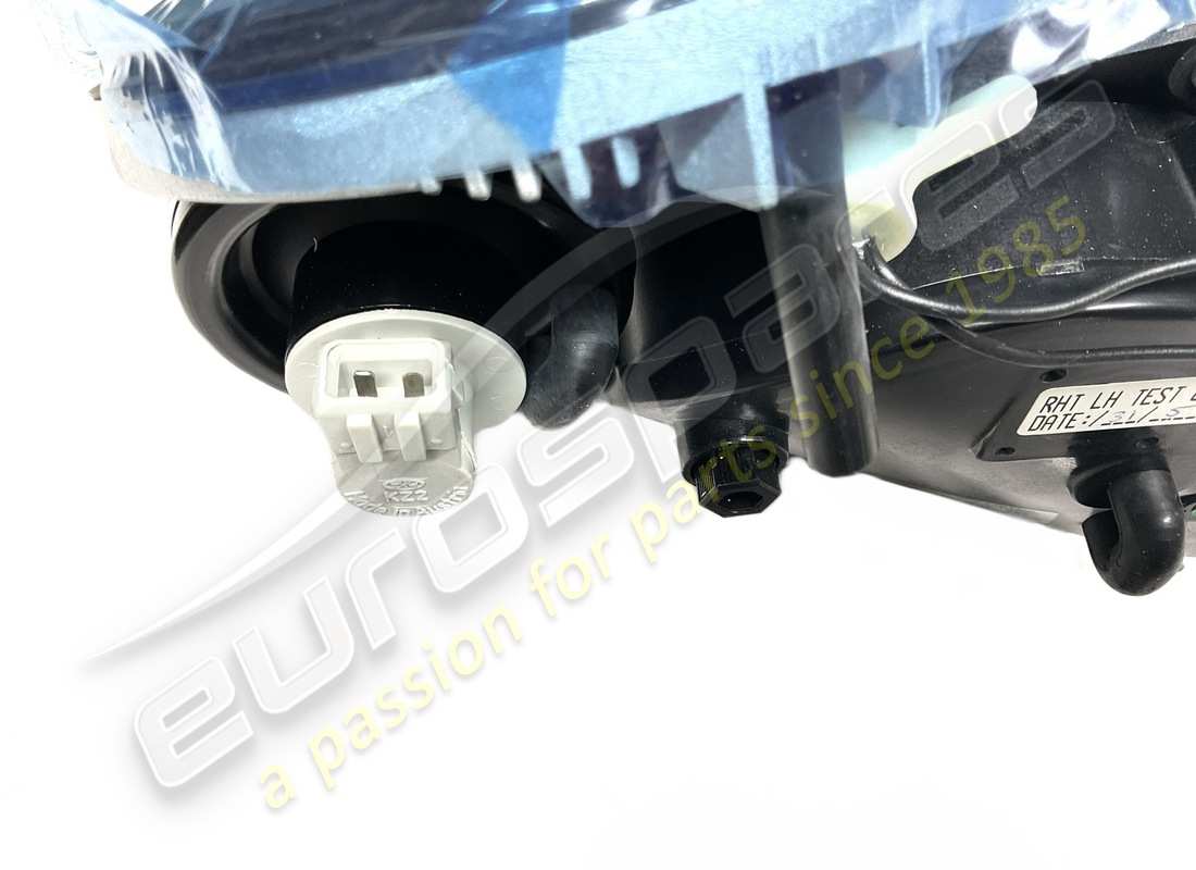 nouveau ferrari lhhead lampe argent 101 pai. numéro de pièce 72108973 (2)