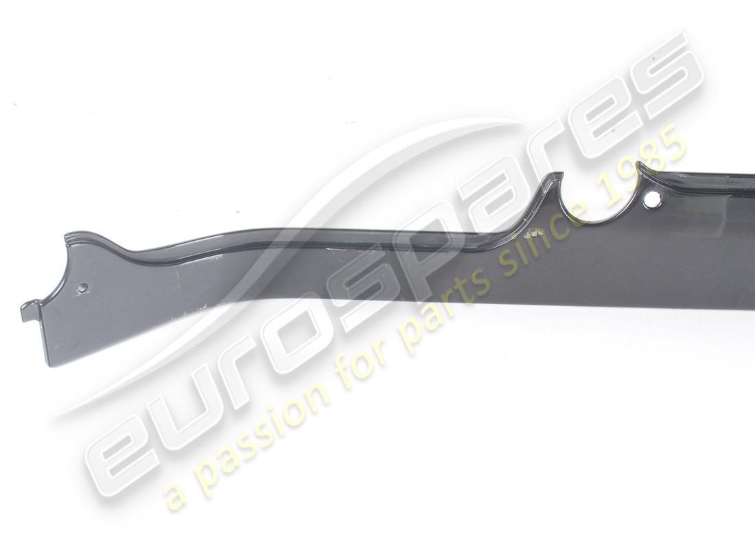 couvercle d'arceau de sécurité arrière d'occasion ferrari. numéro de pièce 66461900 (2)