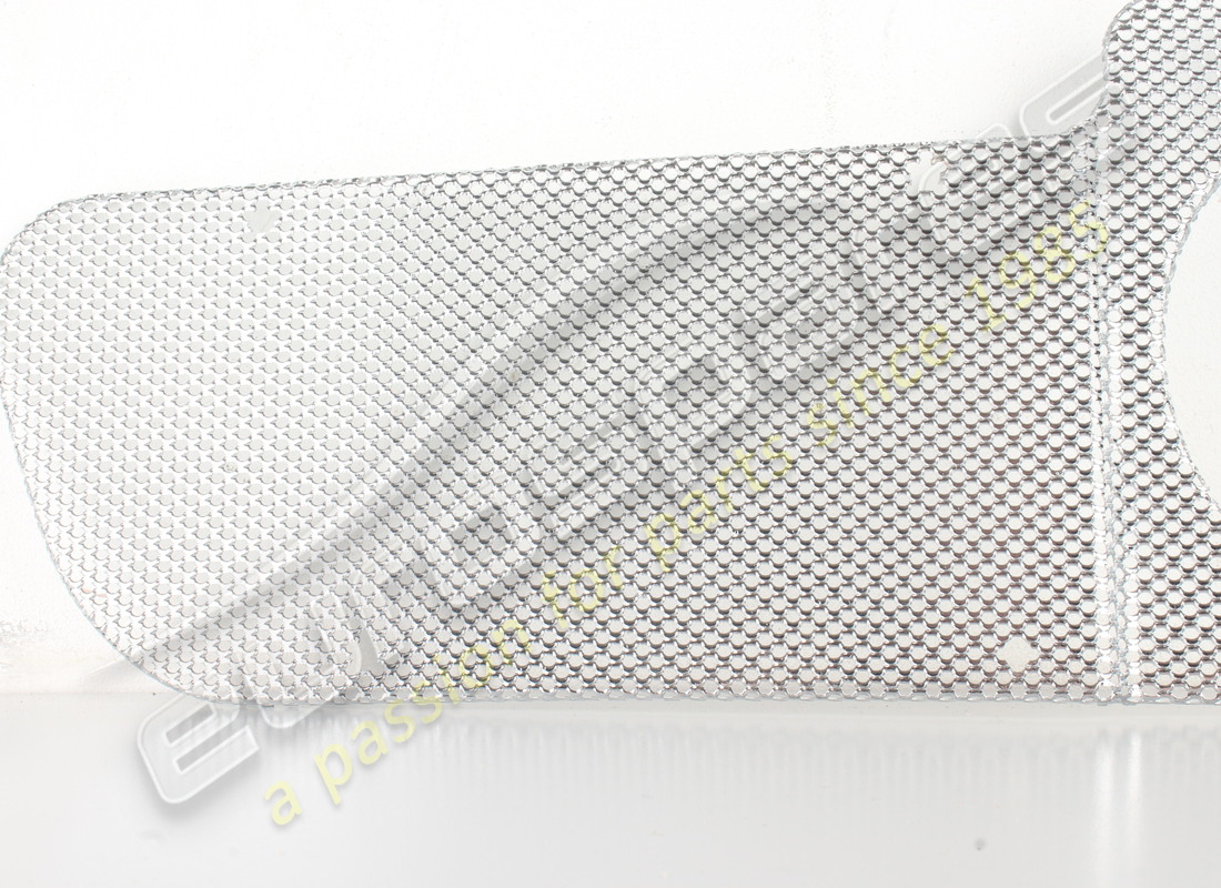 nouvelle calandre arrière droite ferrari - blanc brillant. numéro de pièce 68965000 (2)