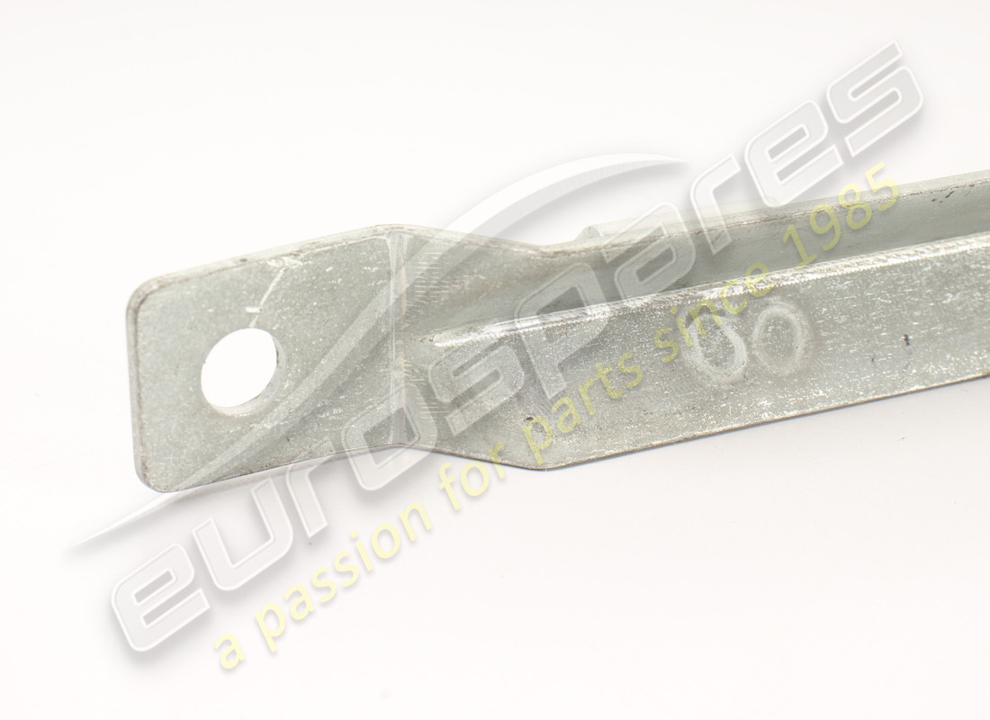 NOUVEAU SUPPORT FERRARI. NUMÉRO DE PIÈCE 217834 (4) nouveau support ferrari. numéro de pièce 217834 (4)