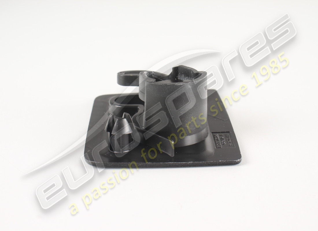 nouvelle maserati moulure gauche noire. numéro de pièce 670086780 (2)