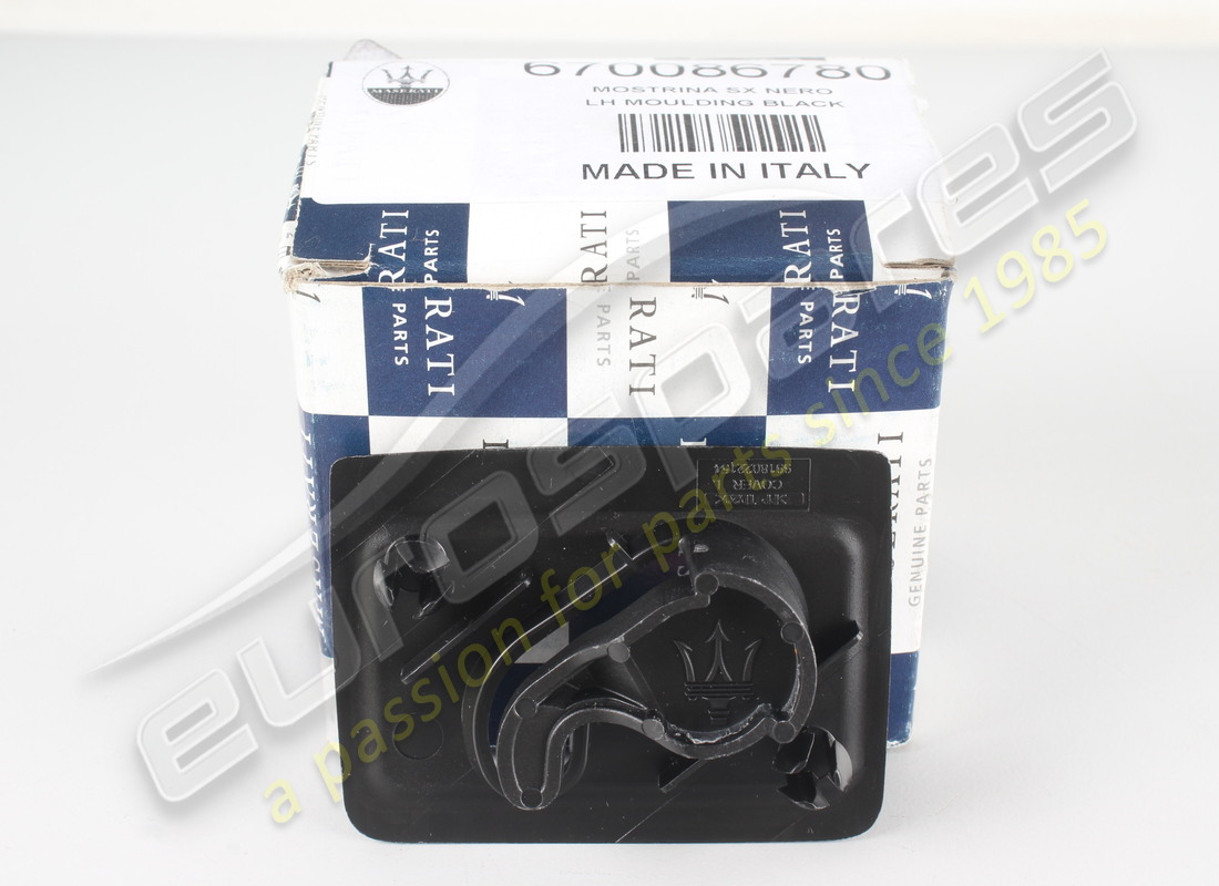 nouvelle maserati moulure gauche noire. numéro de pièce 670086780 (5)
