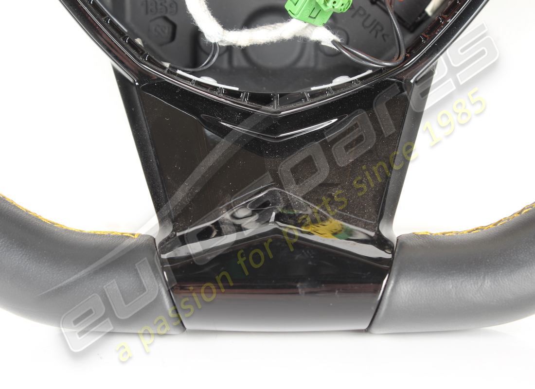 volant de lamborghini utilisé. numéro de pièce 470419091 (3)