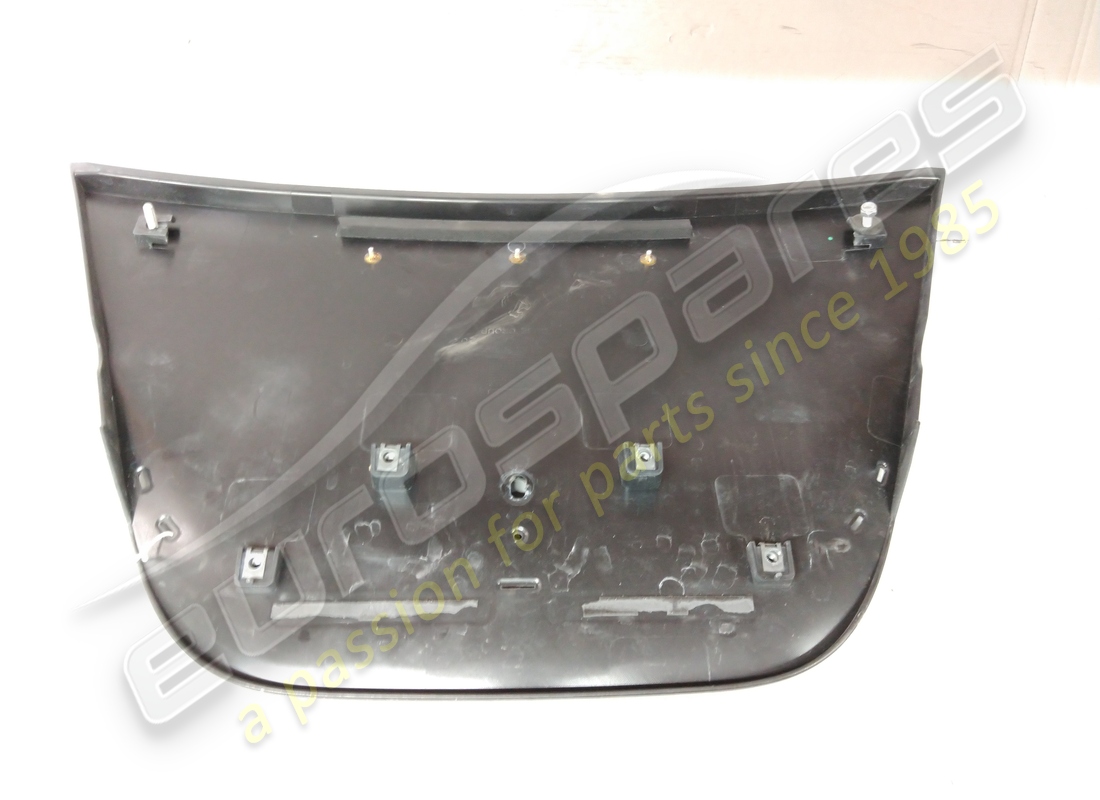 utilisé ferrari paroi inférieure du conduit de spoiler arrière. numéro de pièce 903020 (2)