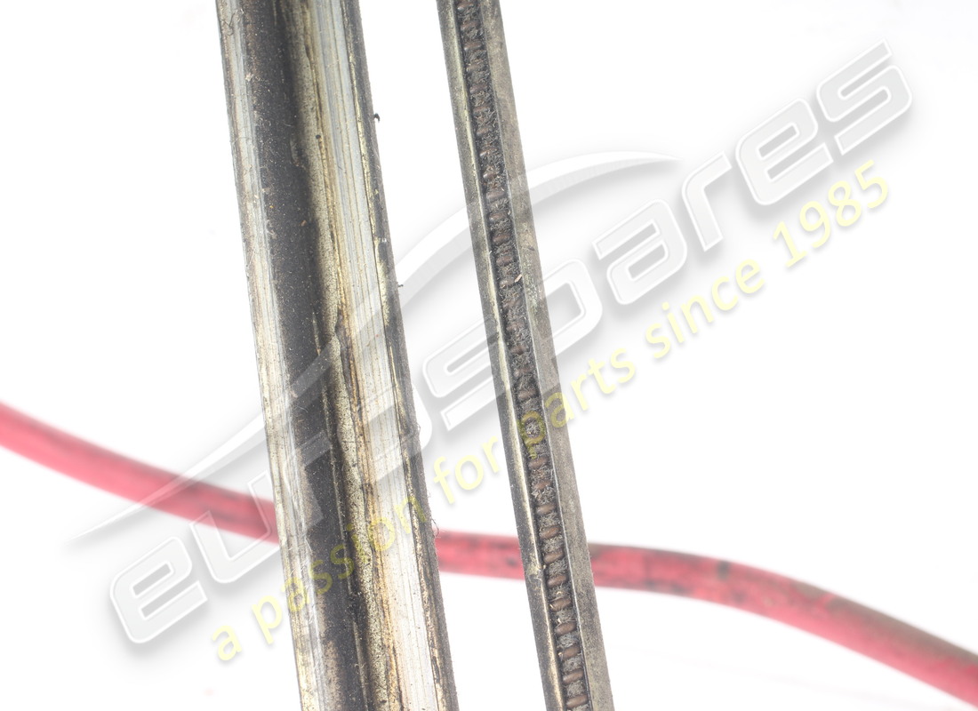 moteur/lève-vitre droit d'occasion ferrari. numéro de pièce 62107200 (4)