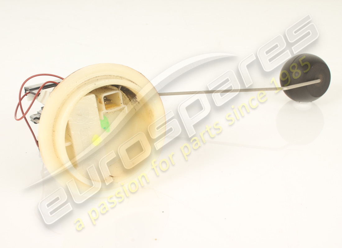 CAPTEUR DE NIVEAU D'OCCASION Ferrari. NUMÉRO DE PIÈCE 254314 (1) CAPTEUR DE NIVEAU D'OCCASION Ferrari. NUMÉRO DE PIÈCE 254314 (1)