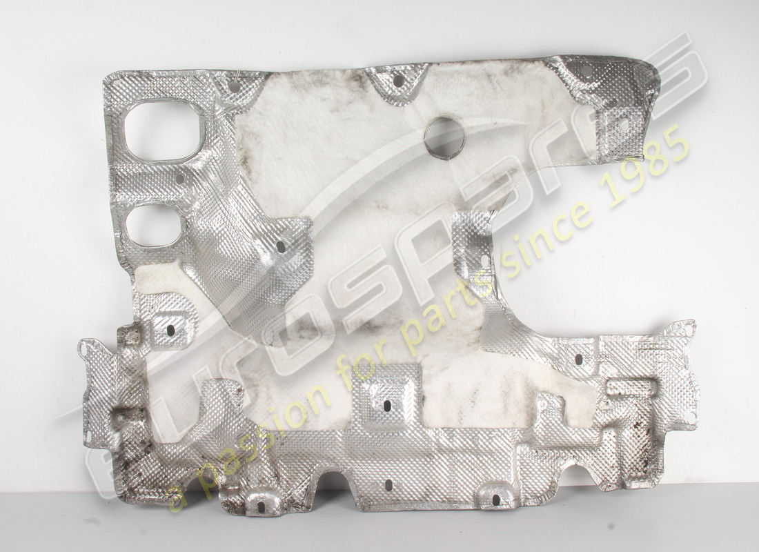 BOUCLIER THERMIQUE DE ROUE DE SECOURS Ferrari D'OCCASION. NUMÉRO DE PIÈCE 69761100 (1)