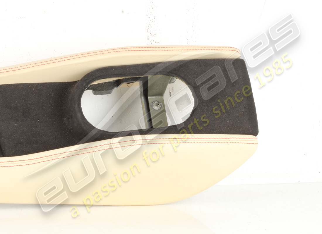 console centrale complète d'occasion ferrari. numéro de pièce 891849 (2)