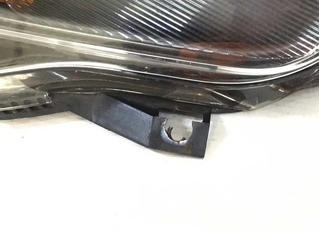 utilisé ferrari numéro de pièce du phare droit 198498 (3)