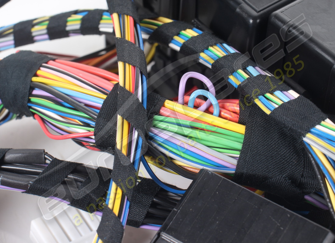 NOUVEAUX CÂBLES DE TUNNEL ARRIÈRE GAUCHE FERRARI. RÉFÉRENCE 177914 (2) nouveaux câbles de tunnel arrière gauche ferrari. référence 177914 (2)