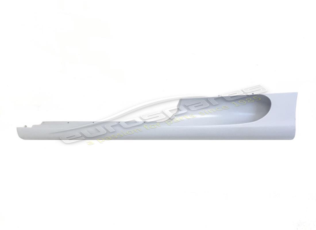 nouveau revêtement sous-porte gauche ferrari. numéro de pièce 66099510 (1)