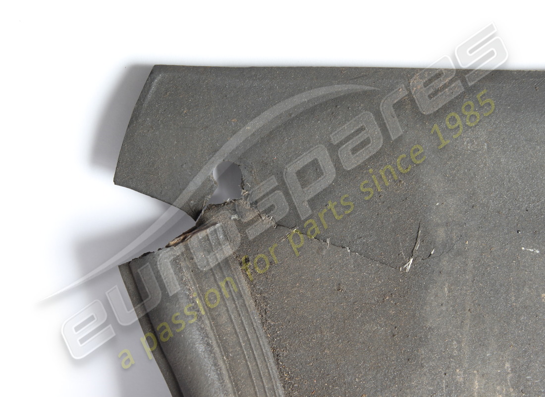 couvercle de maison de roue avant droite ferrari utilisé. numéro de pièce 63131200 (3)