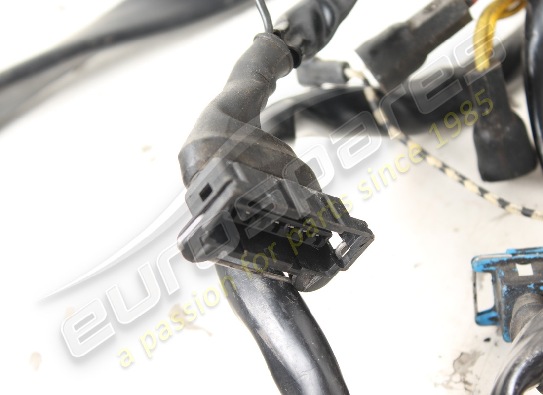 câble moteur ferrari utilisé. numéro de pièce 61803900 (4)