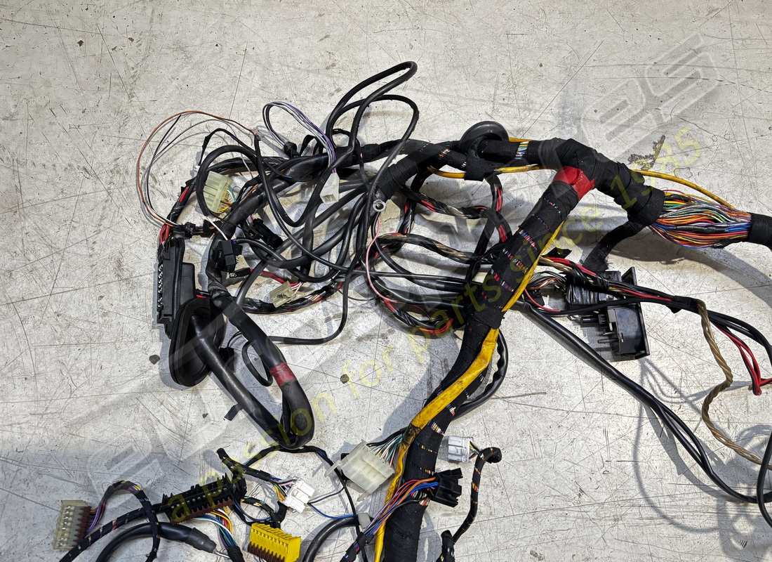 ferrari câbles de connexion au tableau de bord utilisés. numéro de pièce 170452 (2)