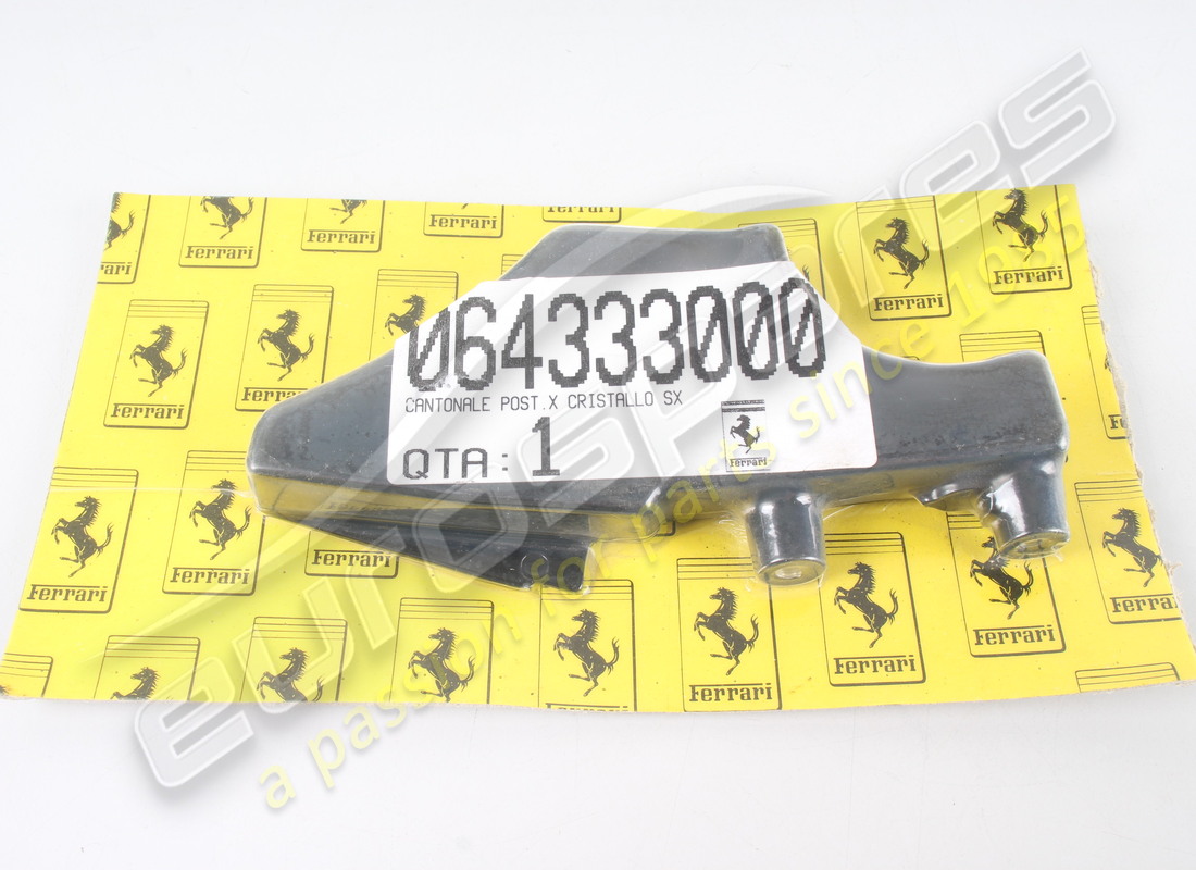 nouveau ferrari porte angulaire gauche. référence 64333000 (1)