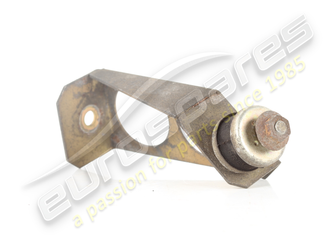 utilisé le support ferrari. numéro de pièce 156131 (2)